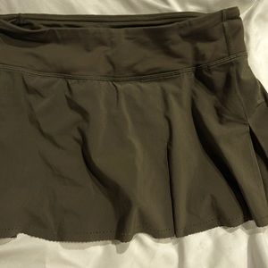 Lululemon athletic skirt 13” smooth side stride